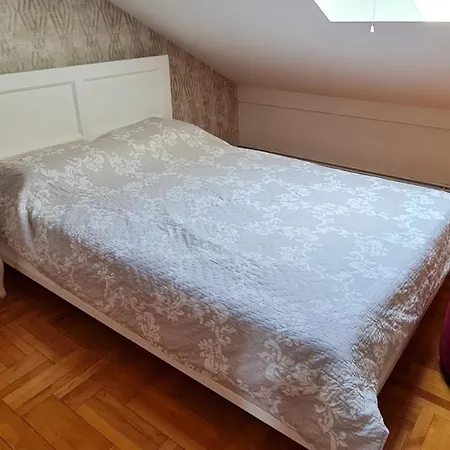 Apartment Stan Na Dan S8 *